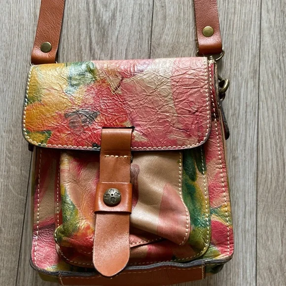 NWT Patricia Nash all leather Crossbody bag - Picture 3 of 9